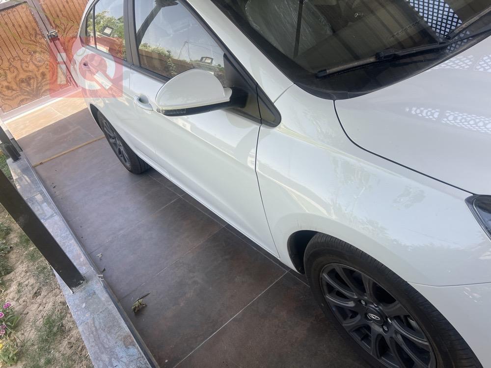 Chery Arrizo 5